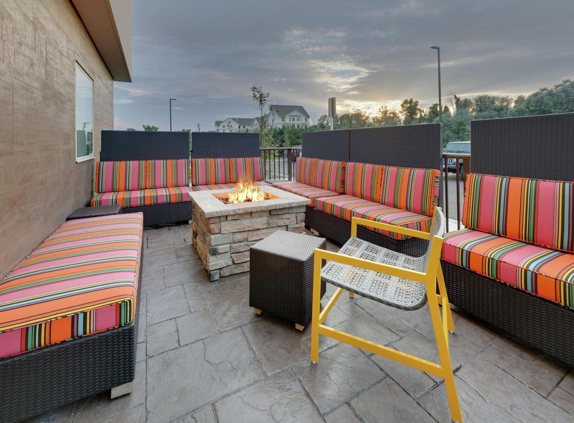 Home2 Suites By Hilton Hagerstown Extérieur photo